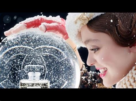 chanel no 5 depp|Shake up the Holiday Spirit with N°5. The film featuring Lily.